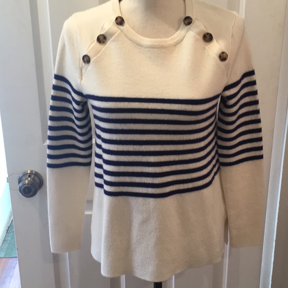 Vineyard vines sweater